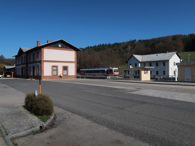 Bahnhof Hainfeld, 418 m