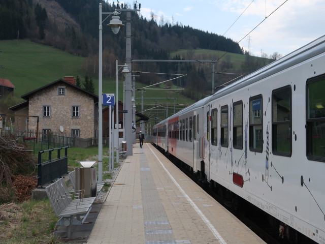 REX 1979 'Weltkulturerbe Semmeringbahn' im Bahnhof Spital am Semmering, 789 m