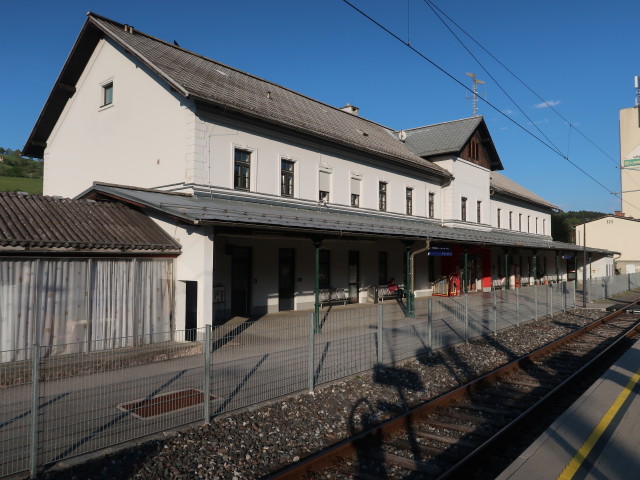 Hauptbahnhof, 360 m