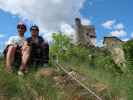 Ich und Sabine bei der Burg Laudegg