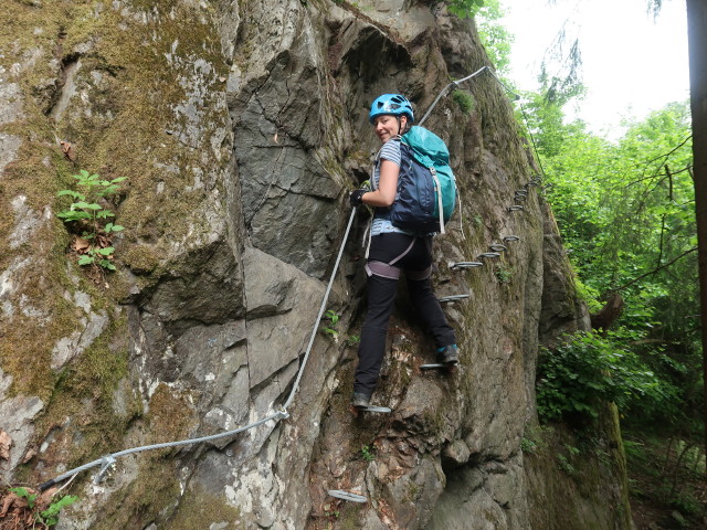 Piburger Klettersteig: Sabine im Einstieg