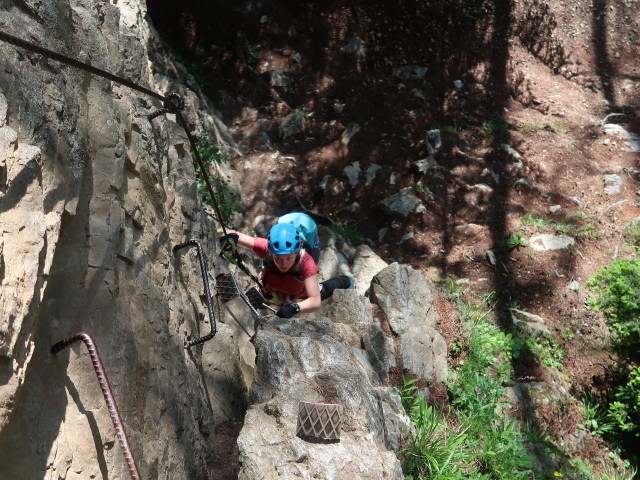 Jubiläums-Klettersteig: Sabine in der Einstiegswand