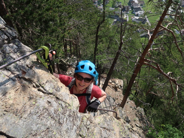 Jubiläums-Klettersteig: Sabine am Pfeiler