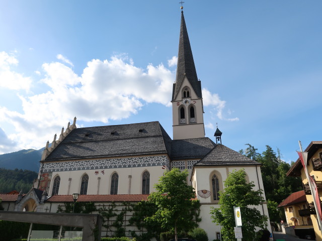 Katholische Pfarrkirche Maria Himmelfahrt in Imst, 827 m