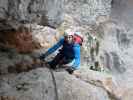 Königschusswand-Klettersteig: Christoph zwischen Schlüsselstelle und Höhle