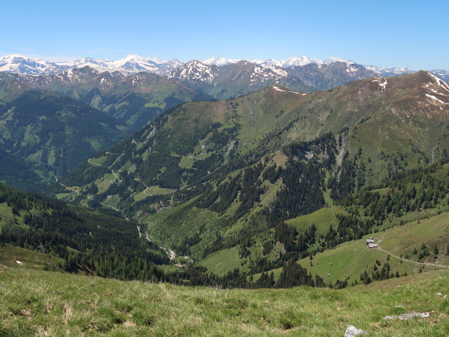 Karteisgraben vom Karteiskopf aus (12. Juni)