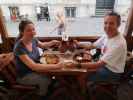 Sabine und ich im Olde Hansa Restoran in Tallinn (27. Juni)