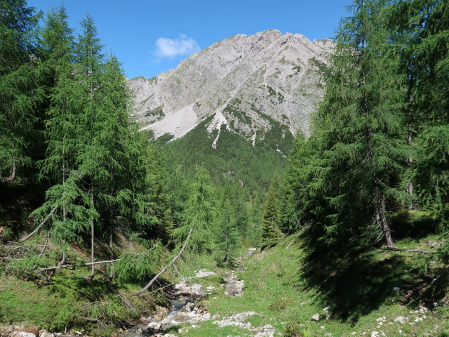 zwischen Kerschbaumeralm-Schutzhaus und Madonnen-Klettersteig