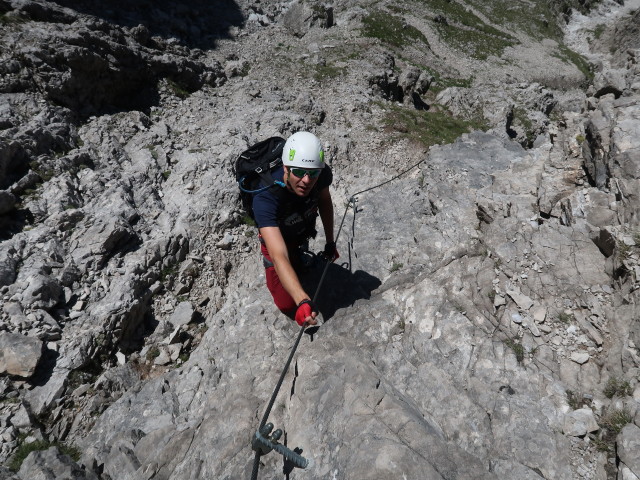 Madonnen-Klettersteig: Roland zwischen Einstieg und Hängebrücke