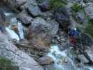 Klettersteig 'Verborgene Welt': Roland auf der 1. Seilbrücke