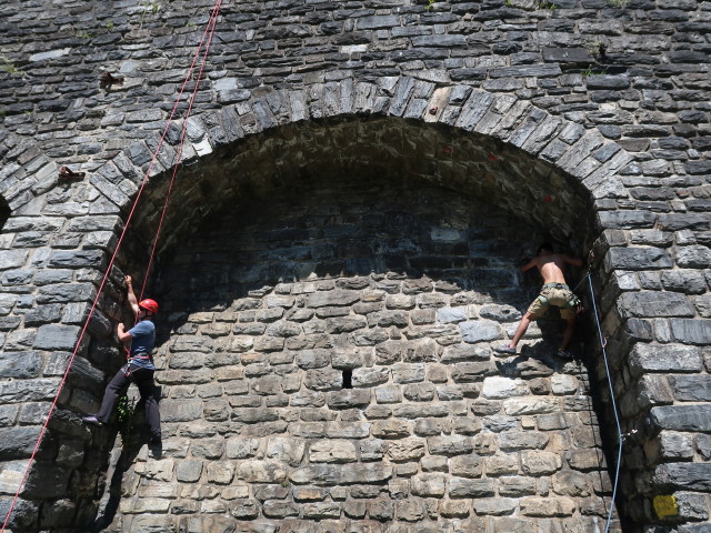 Werner und Rashid im Klettergarten Kaponig, 1.050 m