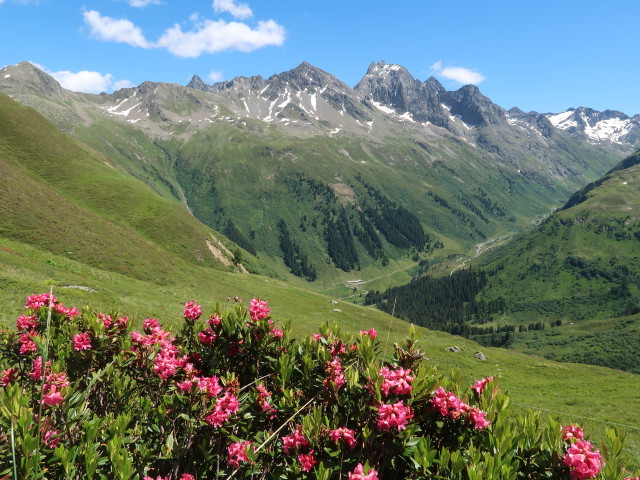 zwischen Gstansjöchl und Pfluntal