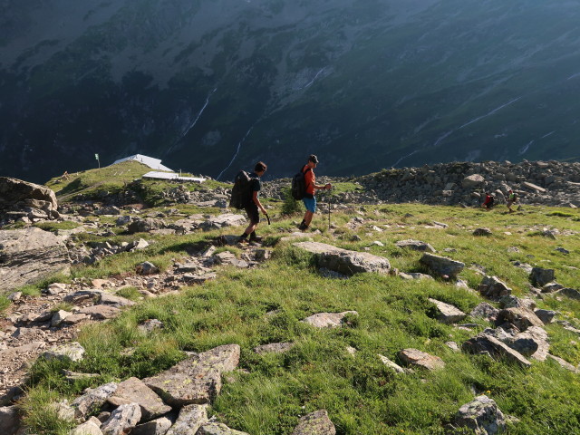 Ronald, Christian, Armin und Aaron am Rudolstädter Weg zwischen Trippkees und Gießener Hütte (1. Aug.)