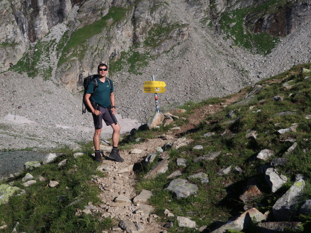 Ronald zwischen Friesenberghaus und Hohem Riffler (10. Aug.)