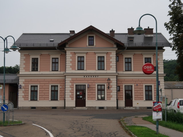 Bahnhof Großweikersdorf, 204 m