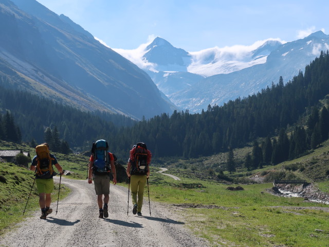 Stefan, Christian und Romana zwischen Poschalm und Foi&szlig;enalm (11. Sept.)