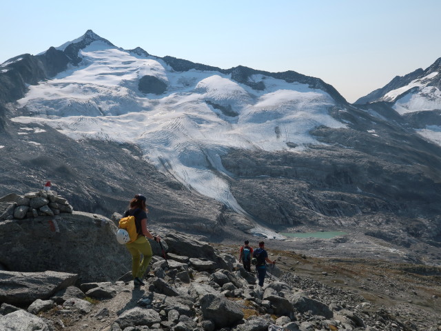 Romana, Christian und Stefan zwischen Keeskogel und K&uuml;rsingerh&uuml;tte (13. Sept.)
