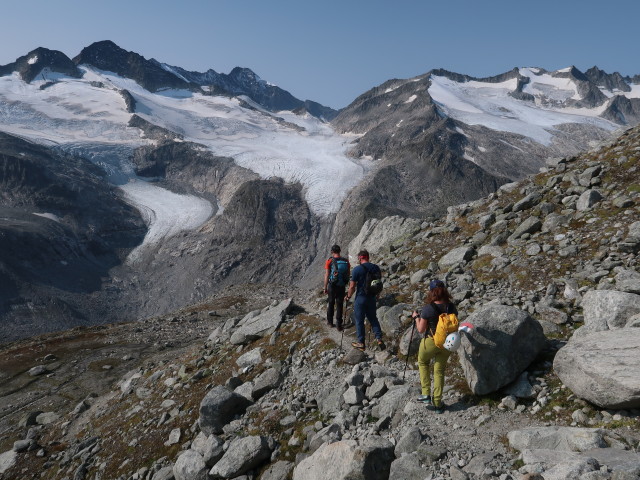 Christian, Stefan und Romana zwischen Keeskogel und K&uuml;rsingerh&uuml;tte (13. Sept.)