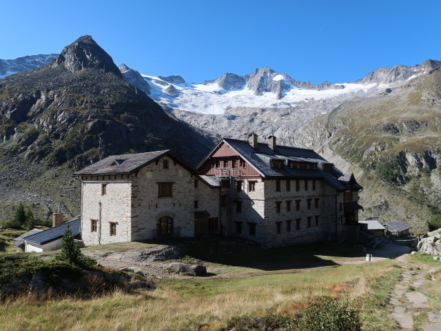 Berliner H&uuml;tte, 2.042 m