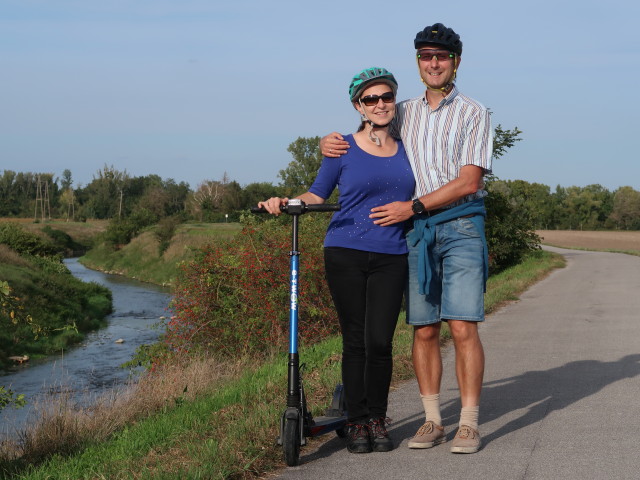 Sabine und ich zwischen Himberg und Zw&ouml;lfaxing