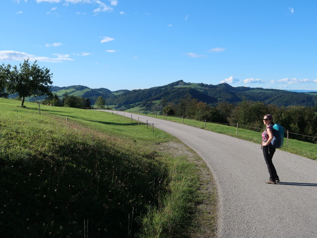 Sabine zwischen D&ouml;rfl auf der Eben und Kleinoed