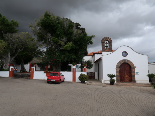 Sabine bei der Iglesia de Nuestra Senora de la Concepción in Arico el Nuevo (28. Nov.)