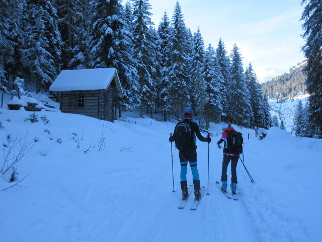 Georg und Sarah bei der Tofernalmkapelle, 1.478 m