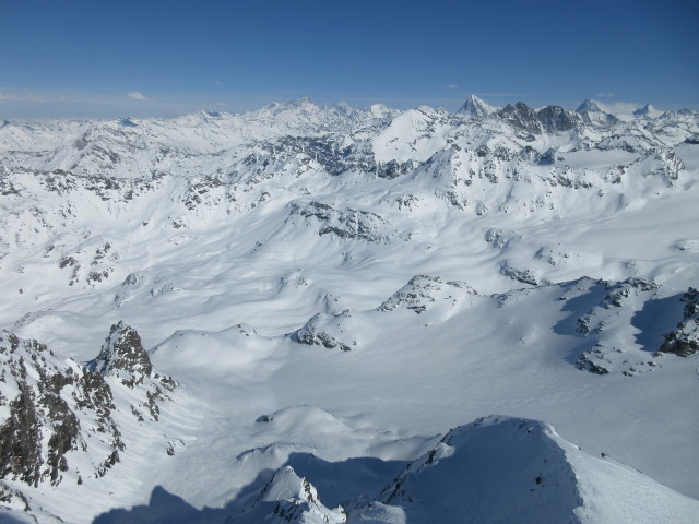 vom Mont Fort Richtung Osten (25. März)