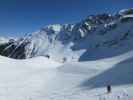 Markus neben der Abfahrtsroute 'Vallon d'Arbi' (23. März)