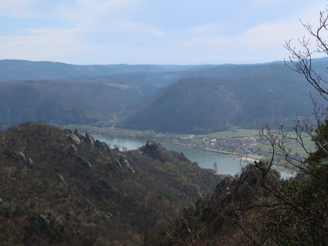 von der D&uuml;rnsteiner Kanzel Richtung S&uuml;den