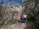 Jörg und Erich in der Burgruine Dürnstein, 360 m