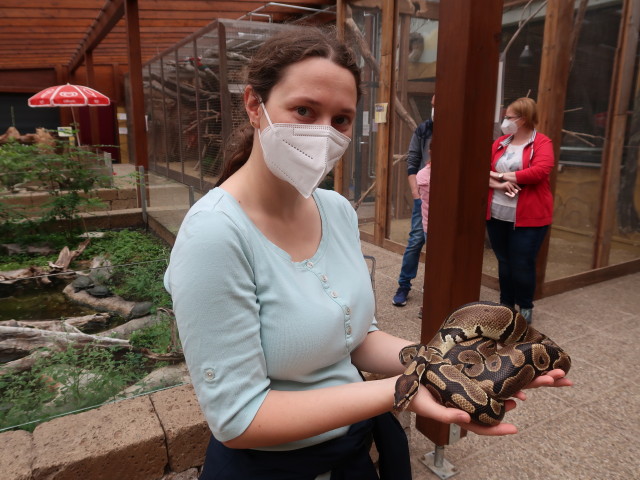 Sabine im Reptilienzoo Forchtenstein