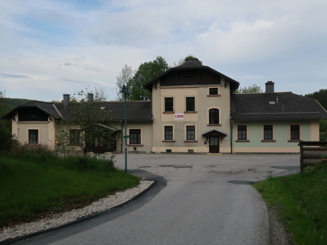 Bahnhof Tauchen-Schaueregg, 650 m