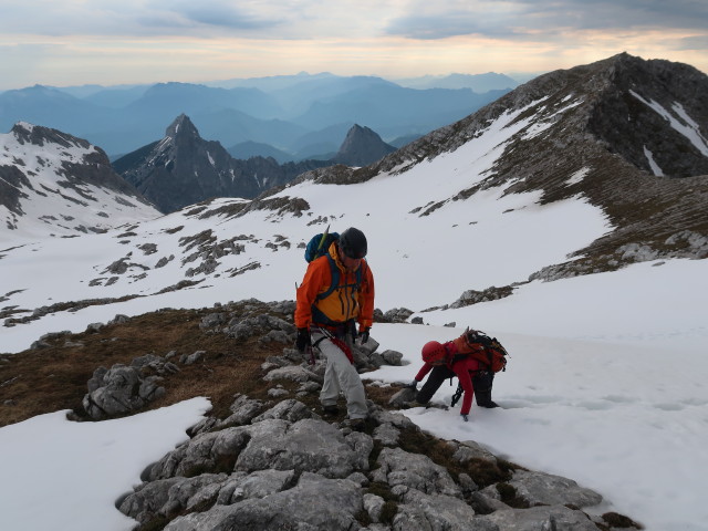 Erich und Angela zwischen Südwandband-Klettersteig und Großem Buchstein (5. Juni)