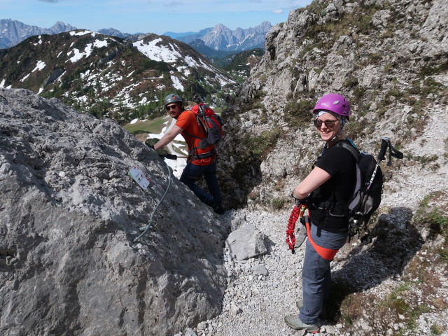 Däumling-Klettersteig: Thomas und Birgit vor der ersten Seilbrücke