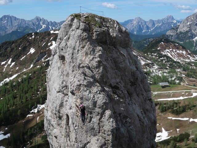 Däumling-Klettersteig: Birgit auf der Nepalbrücke