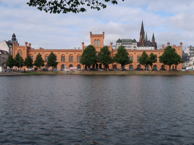 Arsenal am Pfaffenteich in Schwerin (21. Juni)