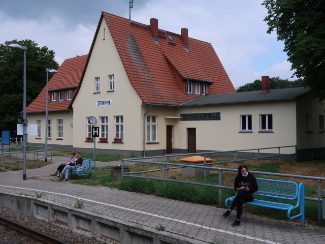 Bahnhof Zempin (25. Juni)