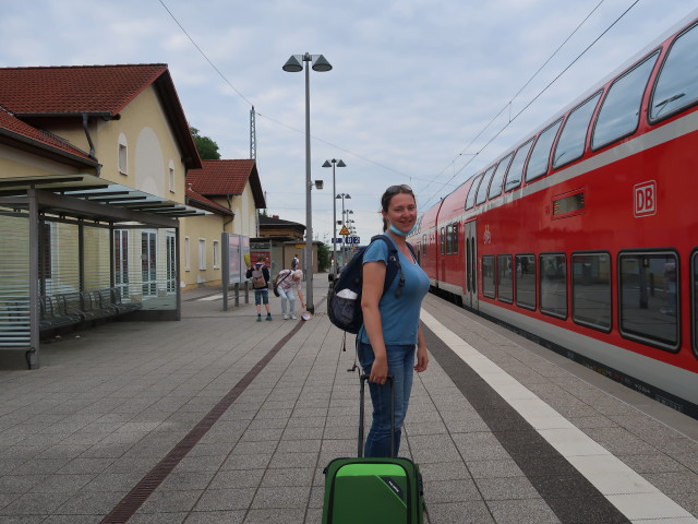 Sabine im Hauptbahnhof Neustrelitz (25. Juni)