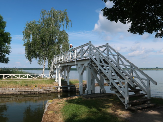 Sabine auf der Weißen Brücke in Neustrelitz (26. Juni)