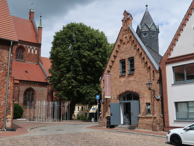 Kirchenstraße in Waren an der Müritz (26. Juni)