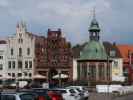 Am Markt in Wismar (21. Juni)