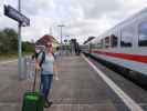 Sabine am Bahnhof Ostseebad Binz (23. Juni)