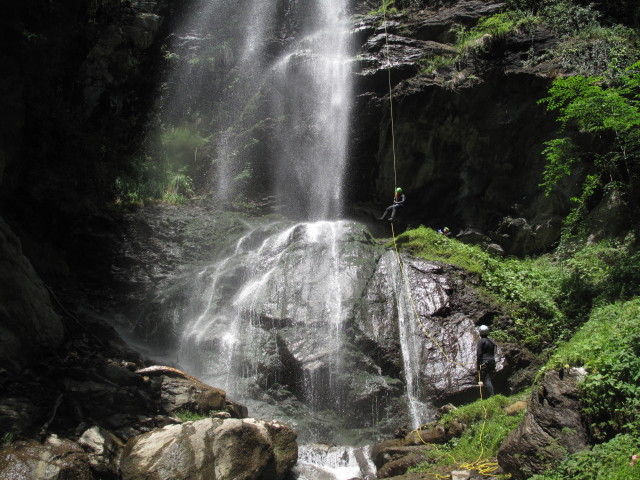 Kamil, Raphael und Gerald im 1. Wasserfall