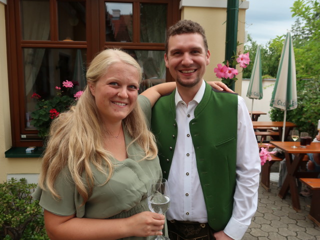 Viktoria und Norbert im Buschenschank Gilg