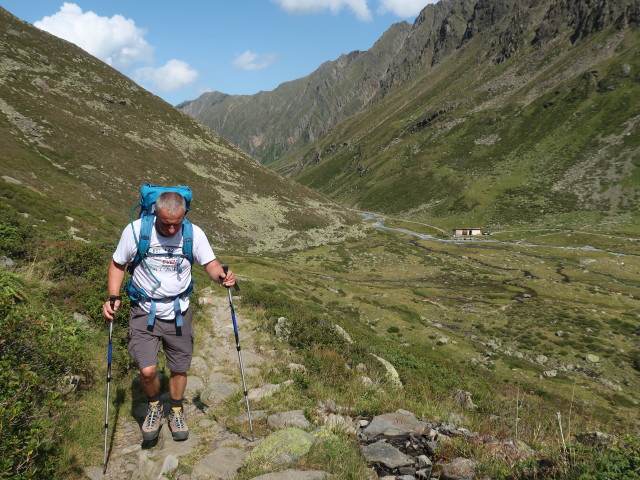 Erich zwischen Gleirschbach und Pforzheimer H&uuml;tte (21. Aug.)