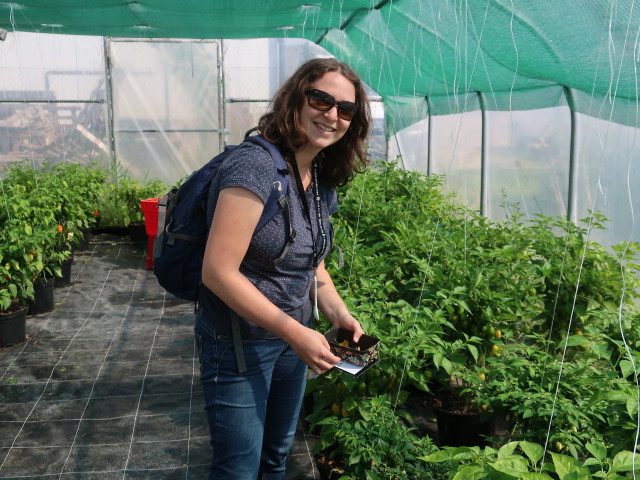 Sabine in den Gew&auml;chsh&auml;usern