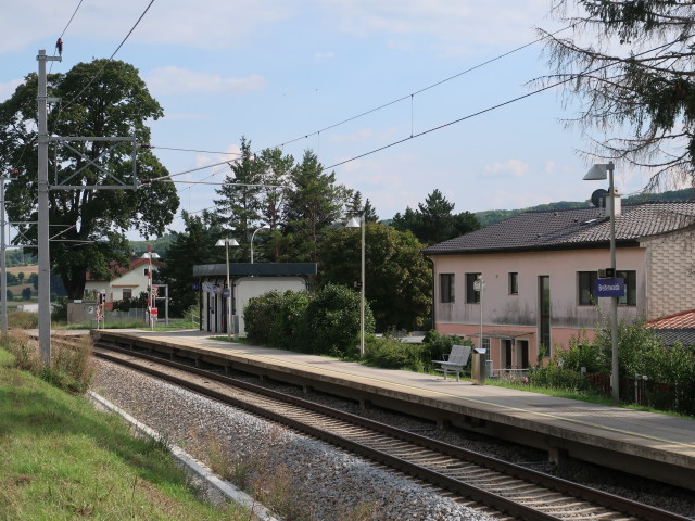 Bahnhof Breitenwaida, 216 m