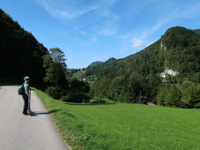 Sabine zwischen K&uuml;pfern und Gro&szlig;raming