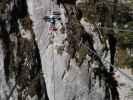 Falkenstein-Klettersteig: Romana auf der Seilbrücke in der leichten Variante